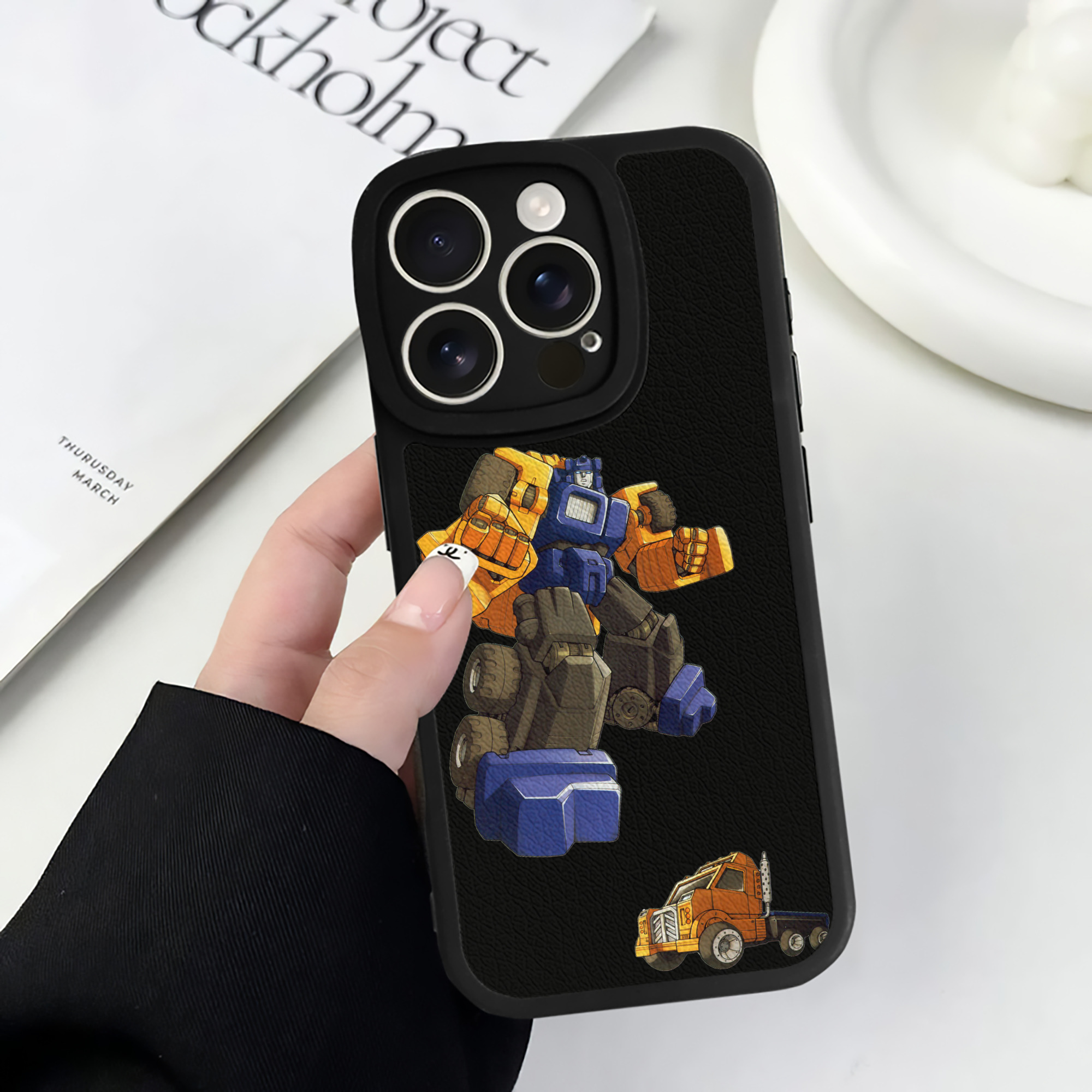 （画像用）  【iPhone 16シリーズ対応】シリコンスマホケース（レザー調） 材質：シリコン
